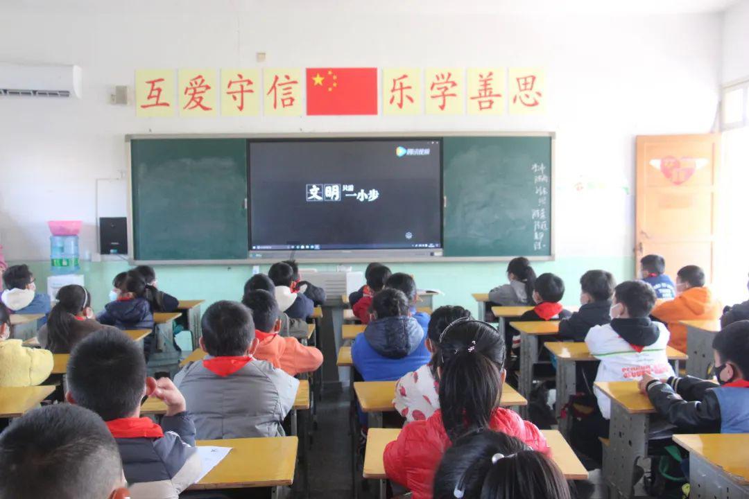 尿毒症大都是吃出来的，3种食物尽量别贪吃，肾可能会“感谢”你